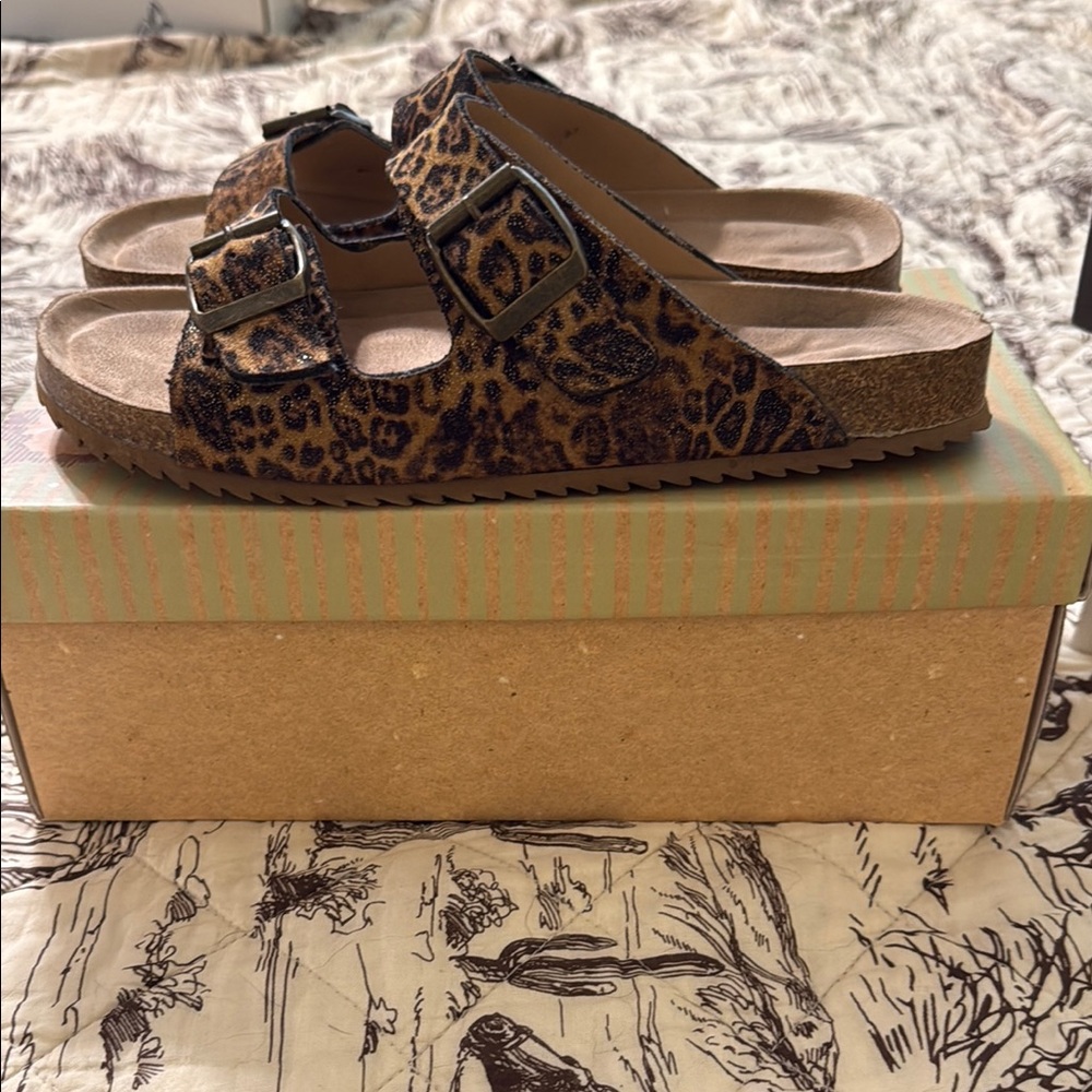 Leopard Print Buckle Sandals